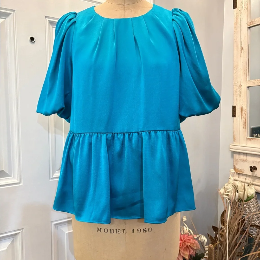 Lilly Pulitzer Teal Peplum Bell Sleeve Blouse Top Size 4 Elegant Flowy Boho Chic